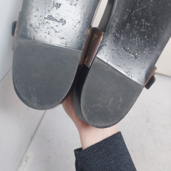 Louis Vuitton Brown Buckle Bom Dia Monogram Flat Slide Sandal - Picture 10 of 13